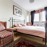 Spacious 3 Bedroom Apartment